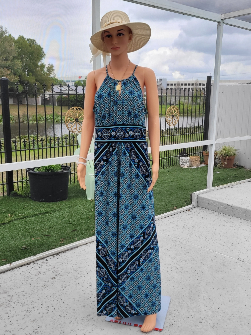 Dress Barn Size 14 Blue Geometric Halter Maxi Dress Style 614